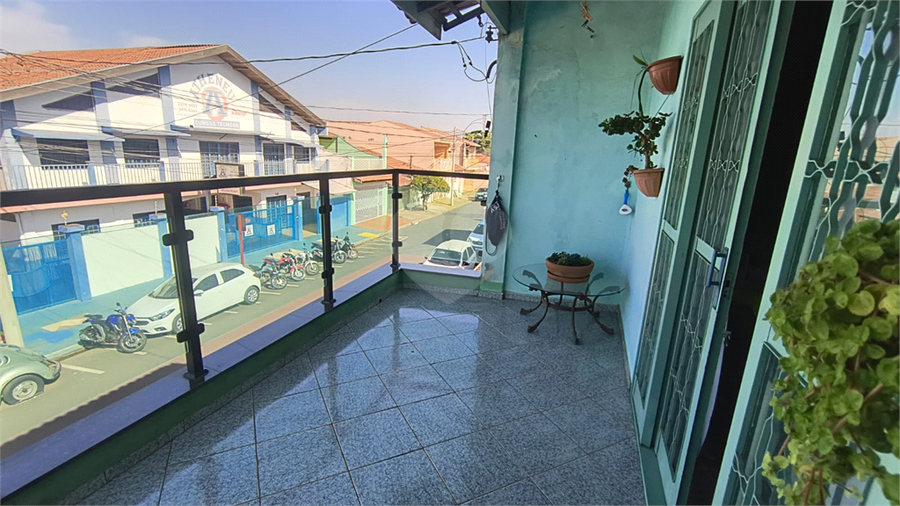 Foto REO1118069