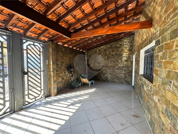 Foto REO1118072