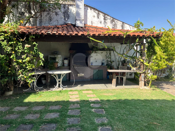 Foto REO1118078