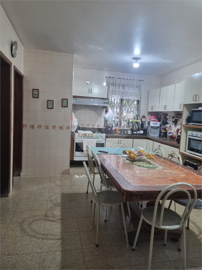 Foto REO1118078