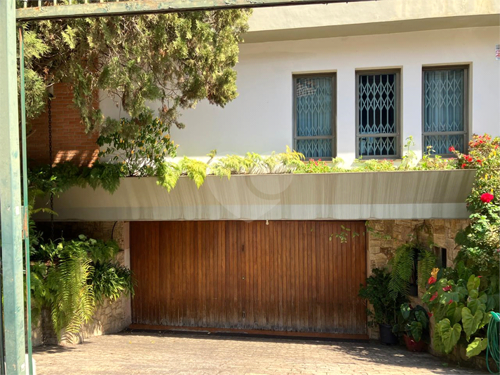 Foto REO1118078