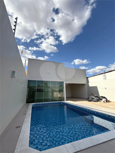 Foto REO1118081