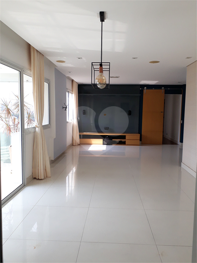 Foto REO1118095