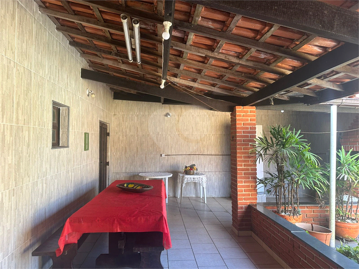 Foto REO1118135