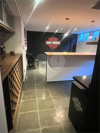 Sala de jogos/adega