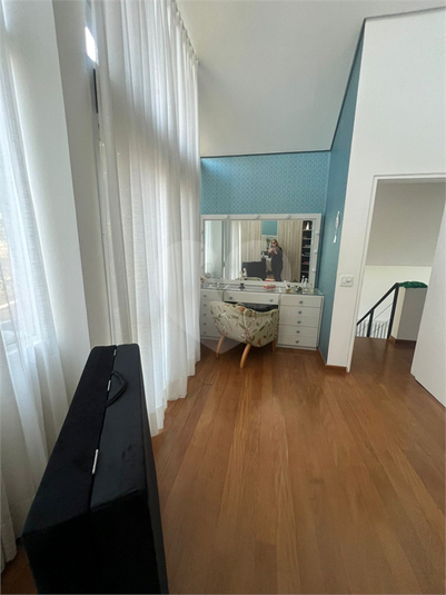 Foto REO1118225