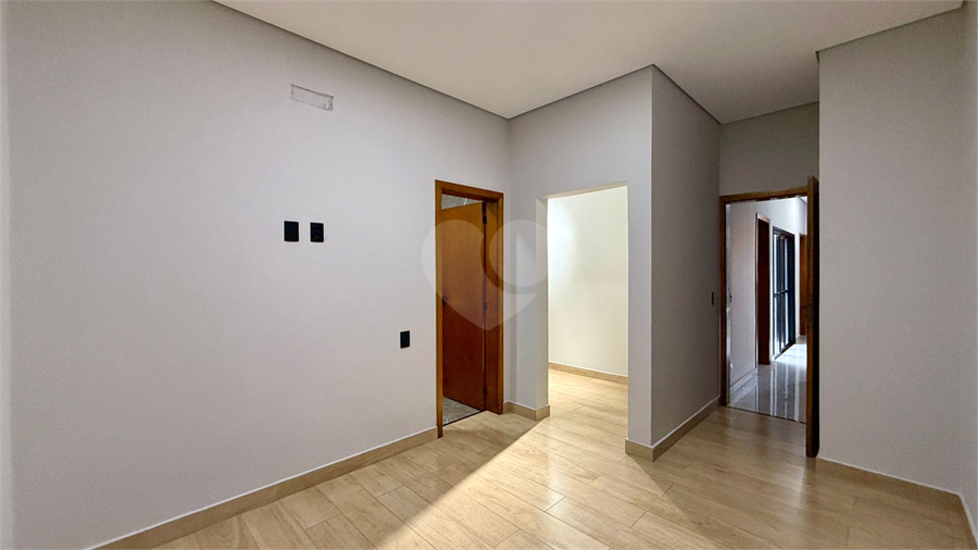 Foto REO1118226