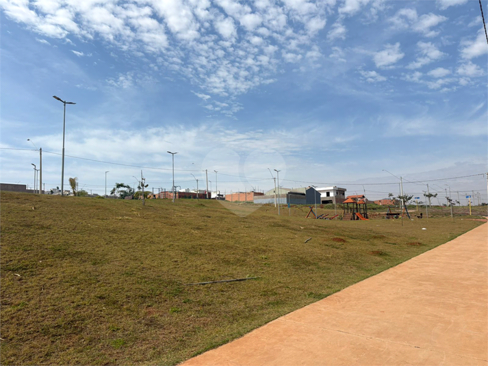 Foto REO1118245
