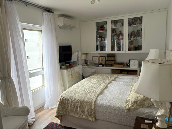 Foto REO1118264