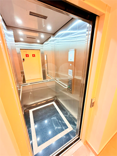 Foto REO1118285