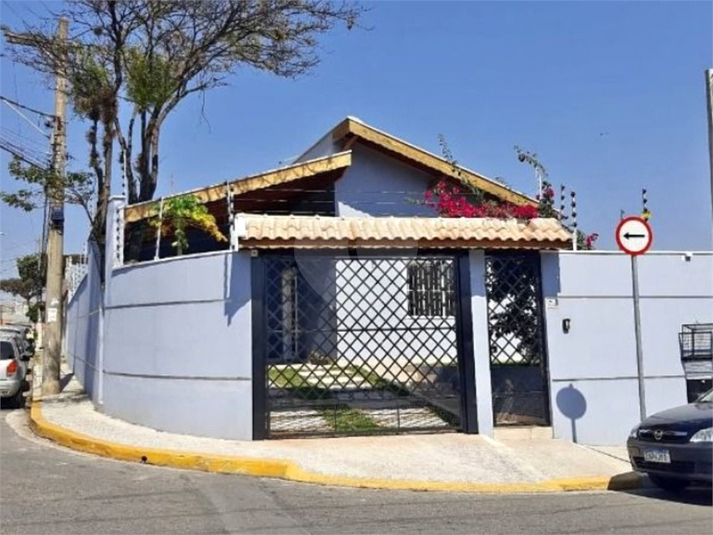 Foto REO1118290