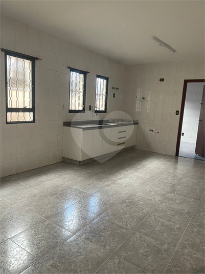 Foto REO1118334