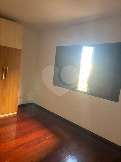 Foto REO1118334