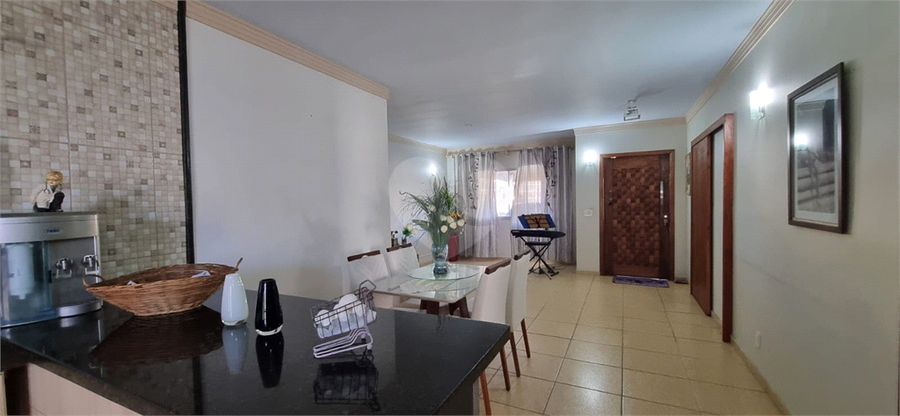 Foto REO1118413