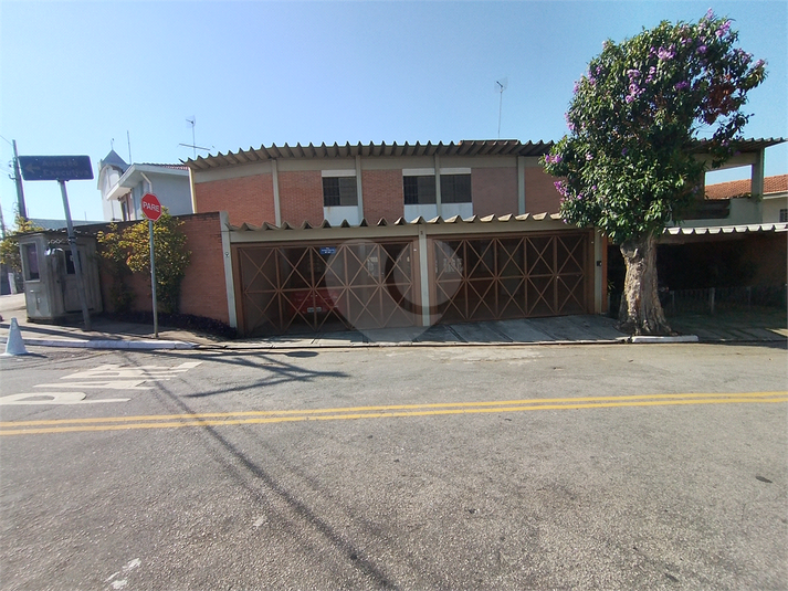 Foto REO1118422