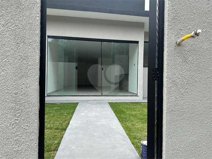 Foto REO1118428