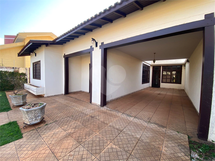 Foto REO1118445