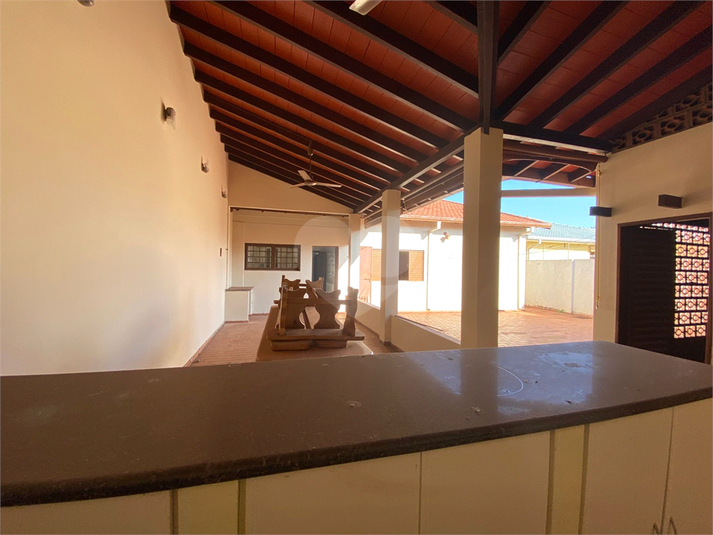 Foto REO1118445