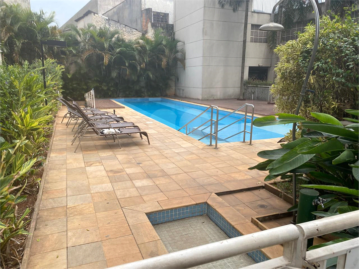 Foto REO1118452