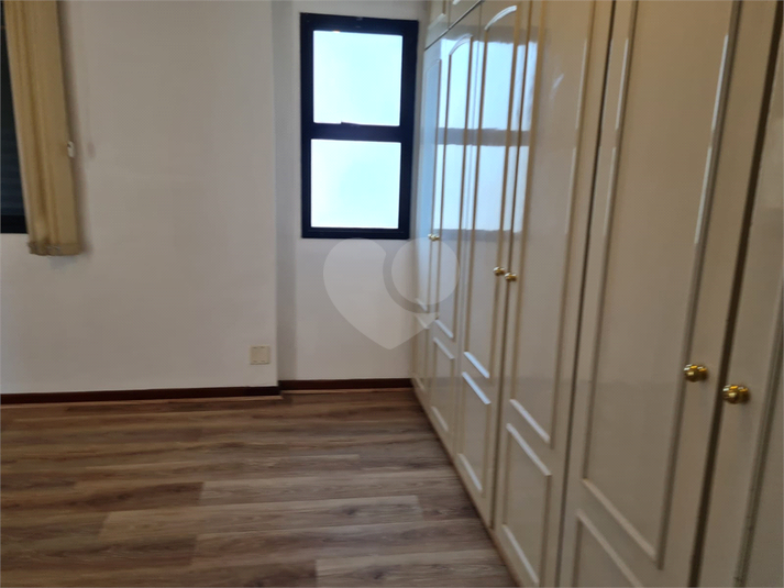 Foto REO1118455