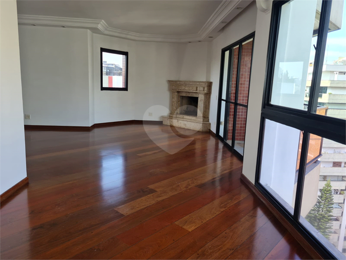 Foto REO1118455