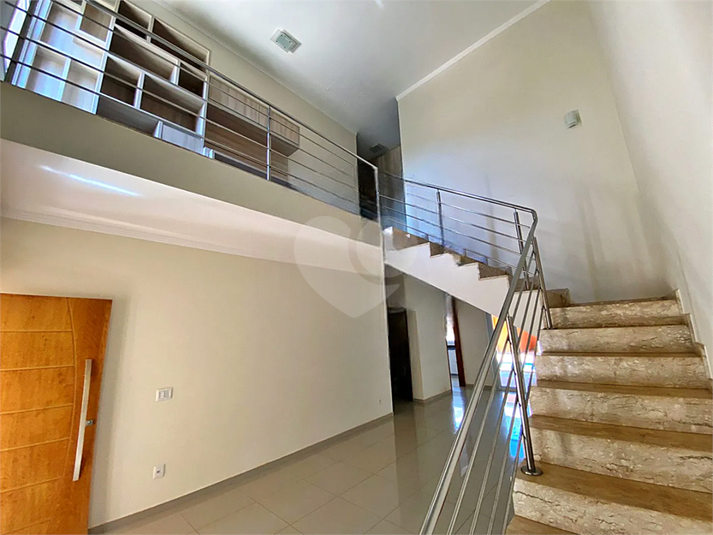 Foto REO1118461