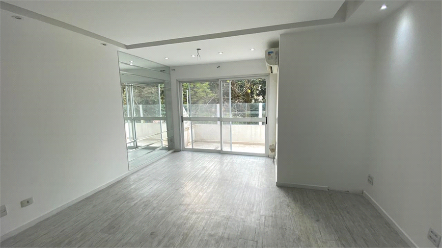 Foto REO1118469