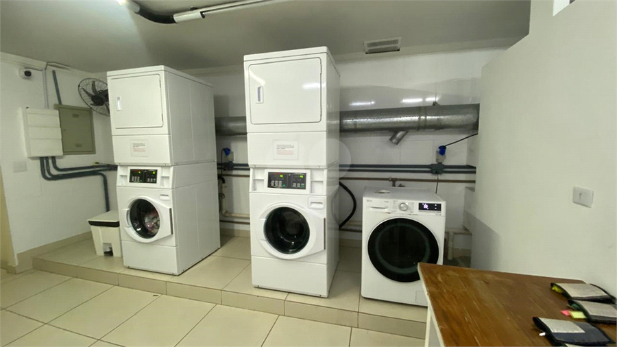Foto REO1118469