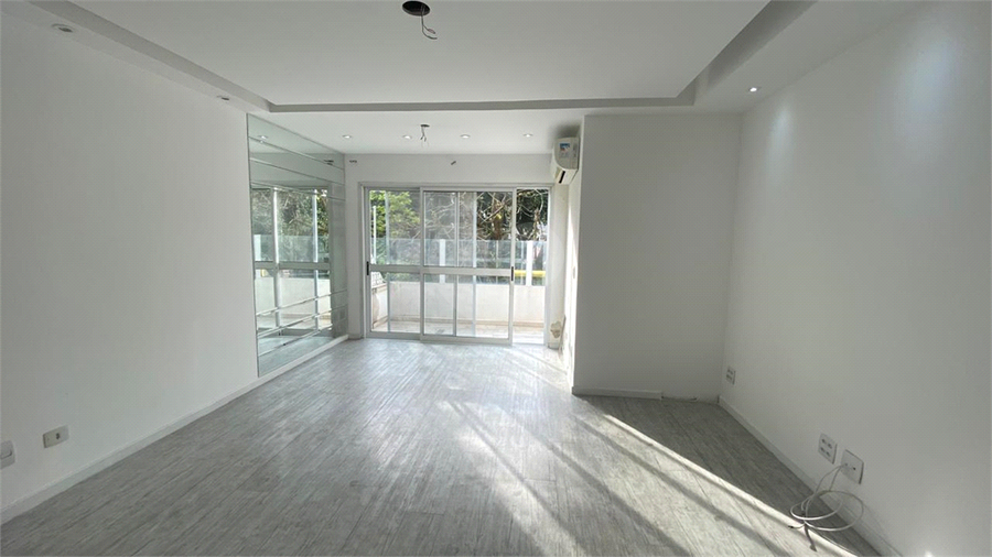 Foto REO1118469