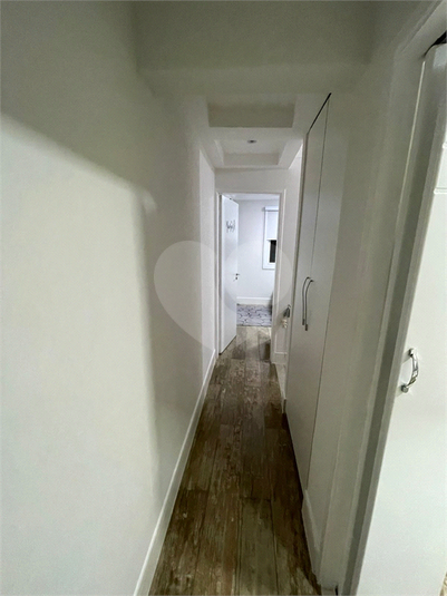 HALL DE ACESSO AOS DORMITÓRIOS