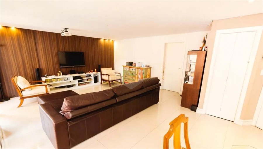 Foto REO1118488