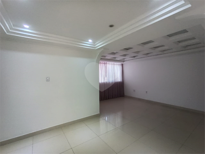 Foto REO1118538