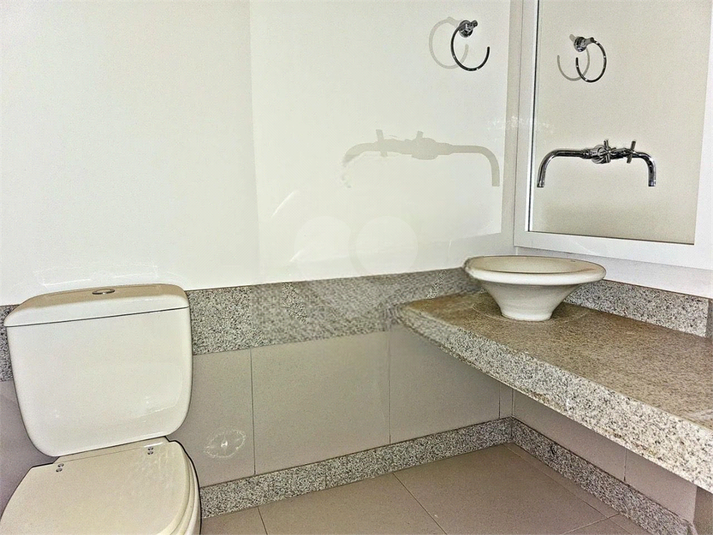 Foto REO1118544
