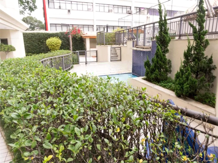 Foto REO1118559