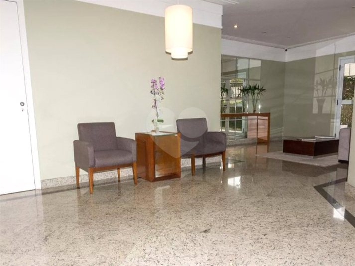 Foto REO1118559