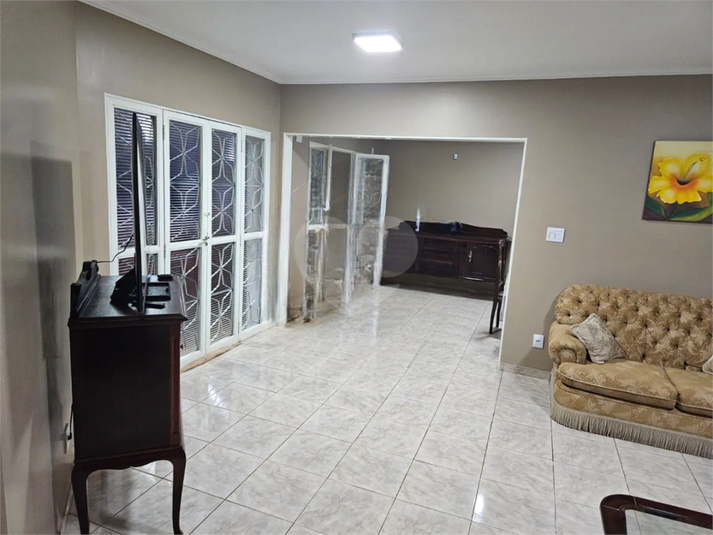 Foto REO1118567
