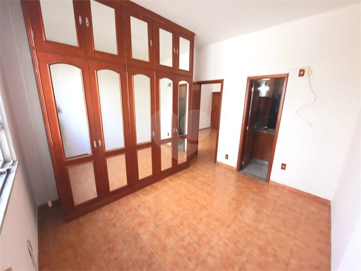 Foto REO1118576