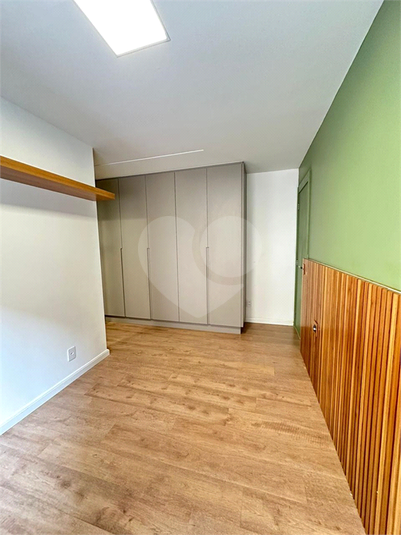 Foto REO1118620