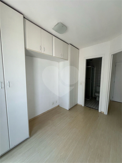 Foto REO1118657