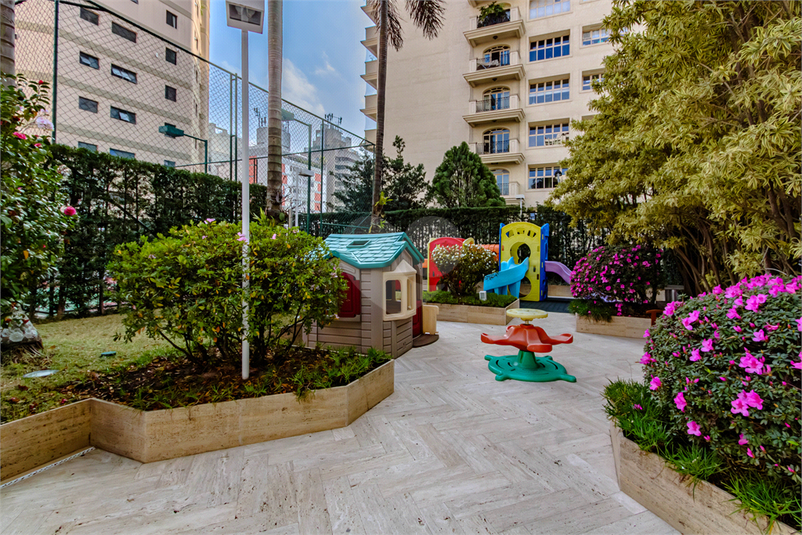 Foto REO1118684
