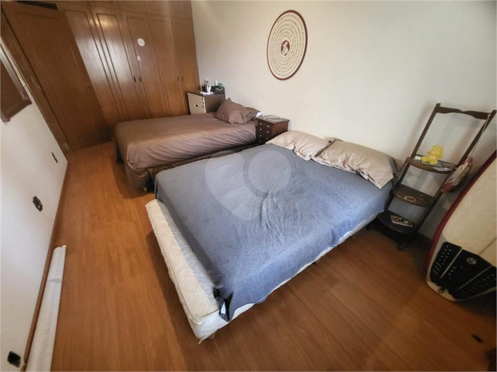 Foto REO1118693