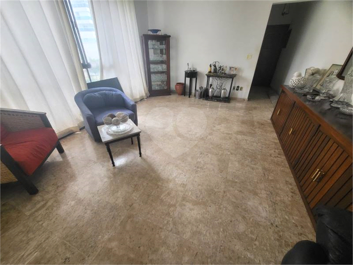 Foto REO1118693
