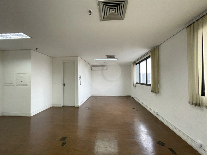Foto REO1118767