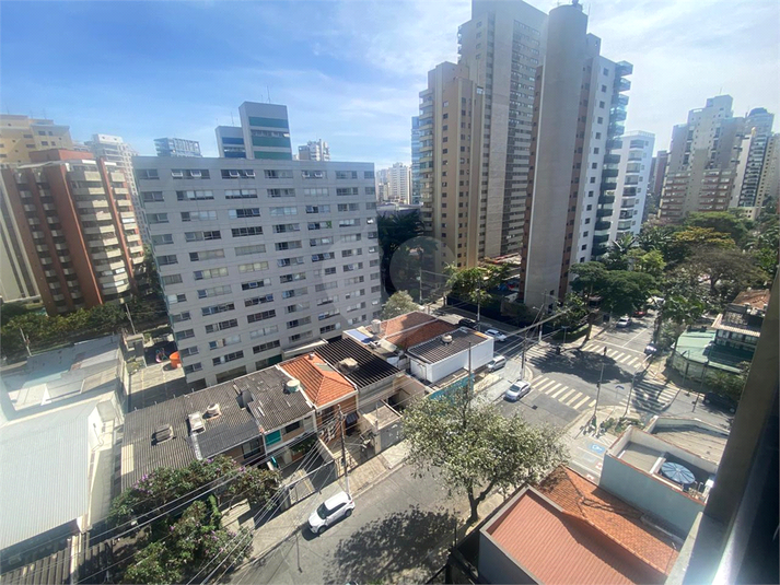 Foto REO1118776