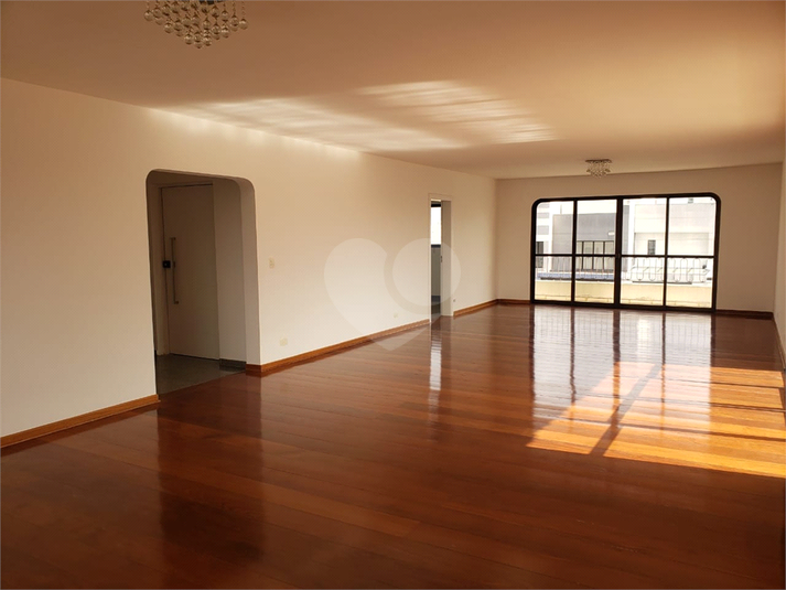 Foto REO1118802