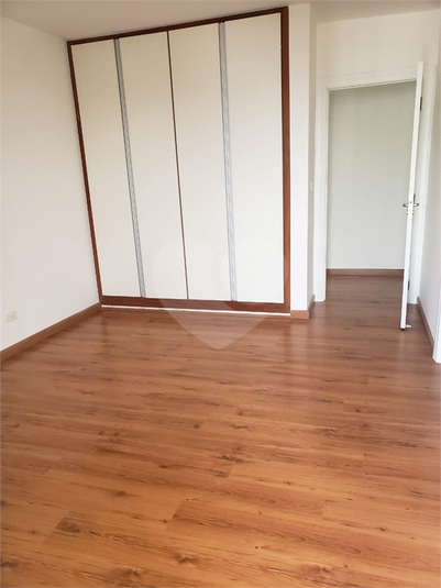 Foto REO1118802