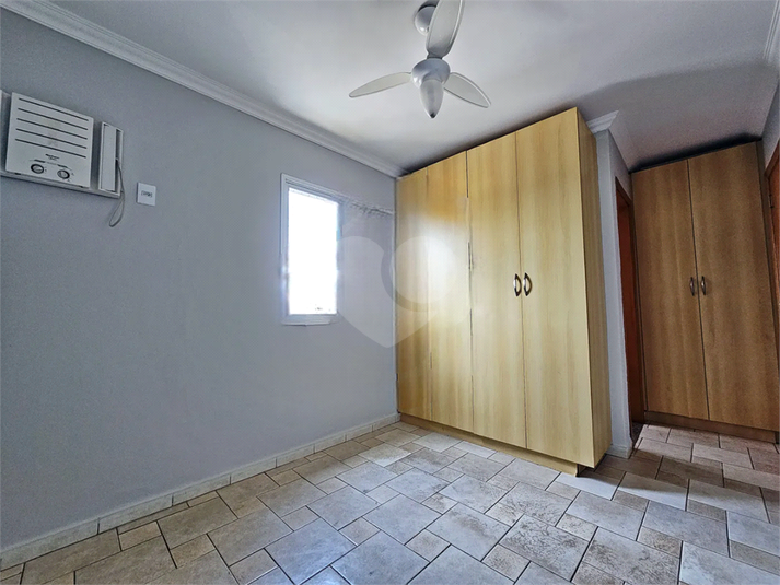 Foto REO1118828