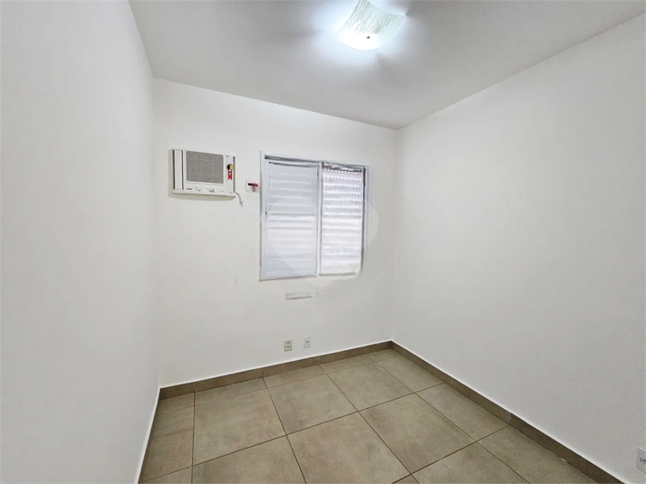 Foto REO1118840