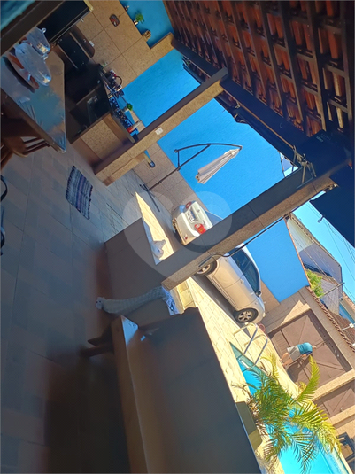Foto REO1118845