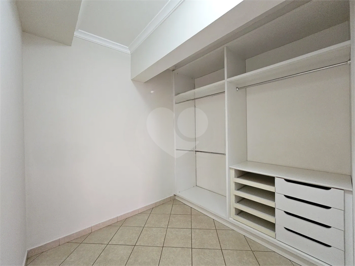 Foto REO1118846
